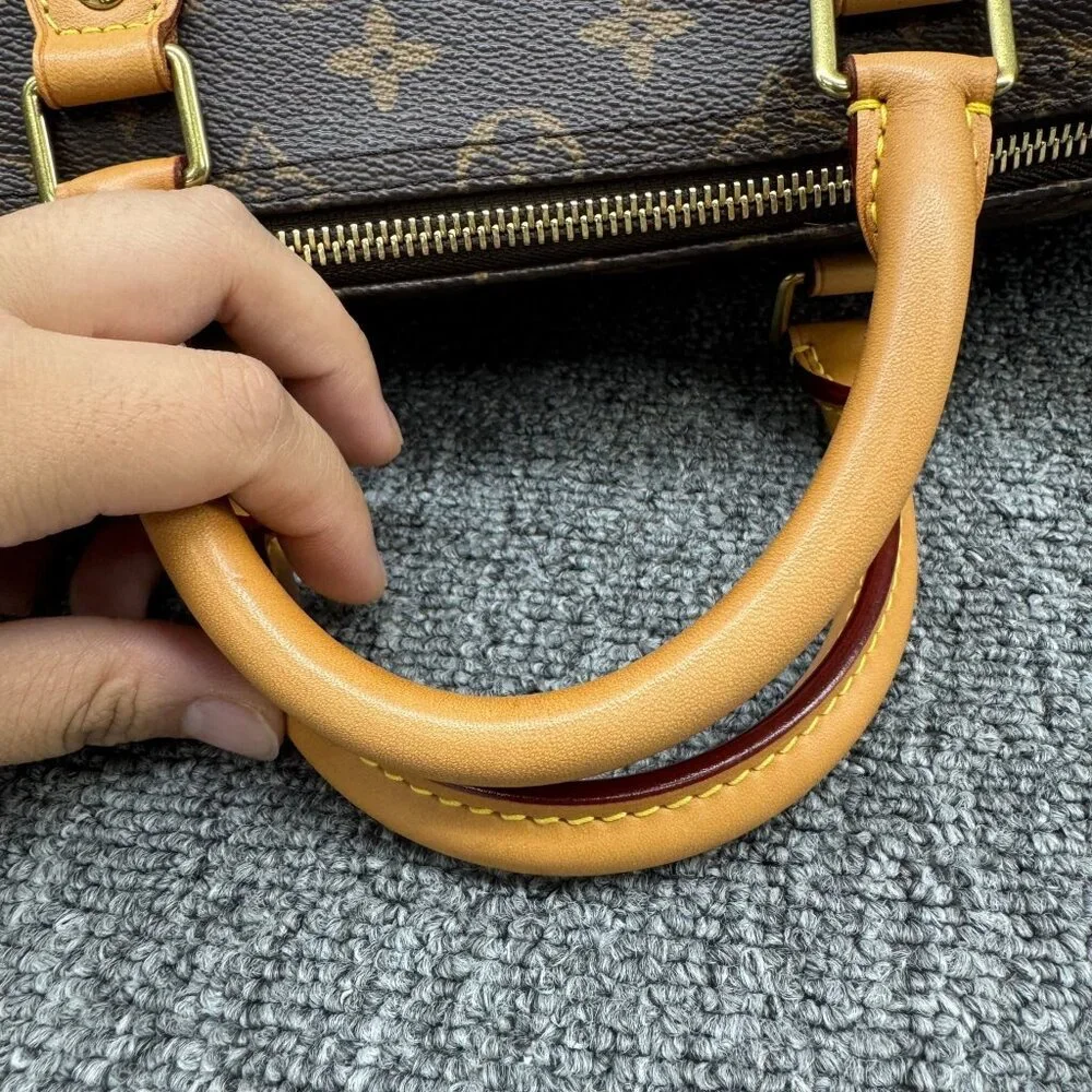 Louis Vuitton Speedy 35 Brown Monogram Canvas Tote 699-062425